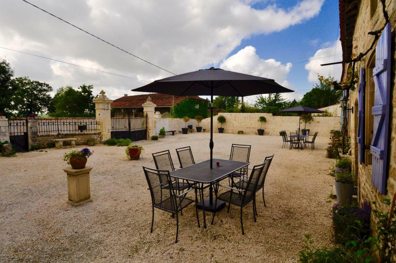 Bed and Breakfast Chez Fins Bois Nere Esterno foto